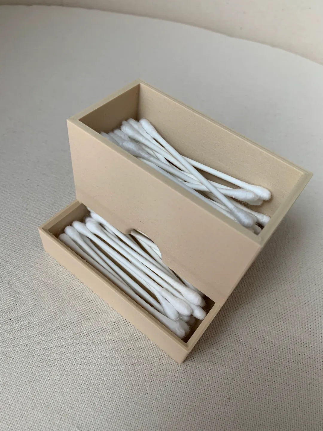 Æske til vatpinde og vatrondeller